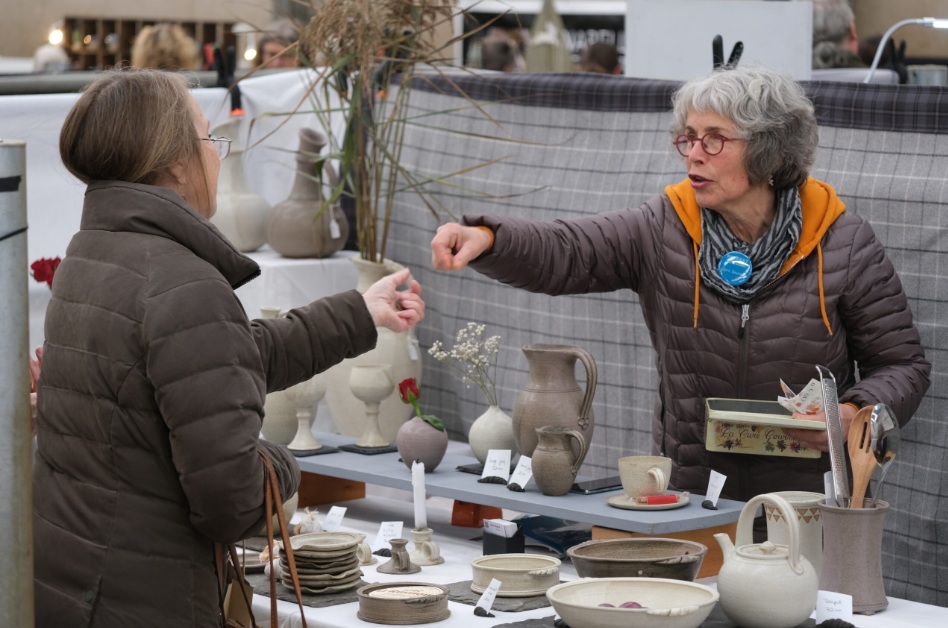 Potfest Scotland 2025 – Pottery exhibitors and visitors inside The Briggait, Glasgow
