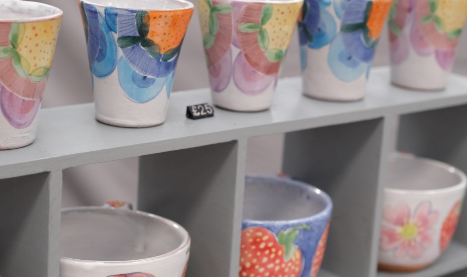 Potfest Glasgow 2025 – Ceramic artists and visitors at the show